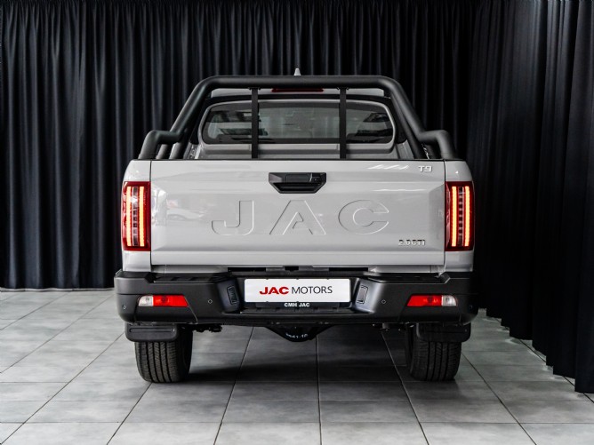 2025 JAC T9 2.0 CTi Lux Double Cab Auto - Image 4