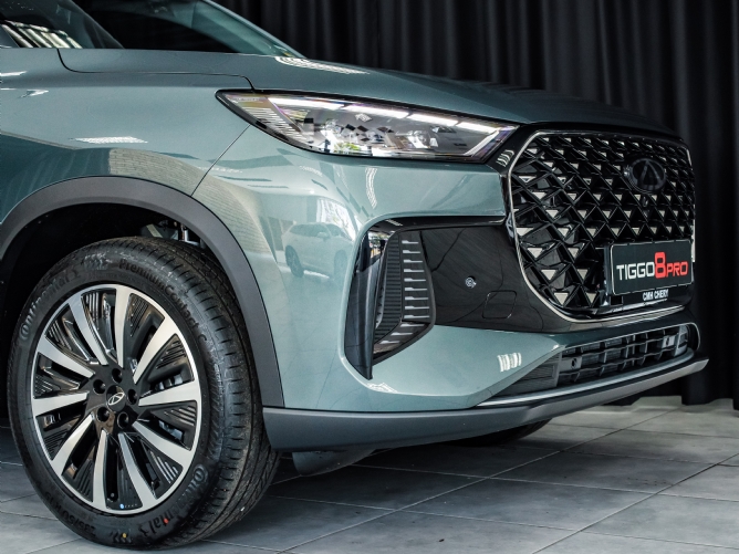 2025 Chery Tiggo 8 1.5T CSH Apex DHT (PHEV) - Image 6