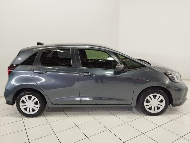 2025 Honda FIT 1.5 Comfort CVT - Image 6