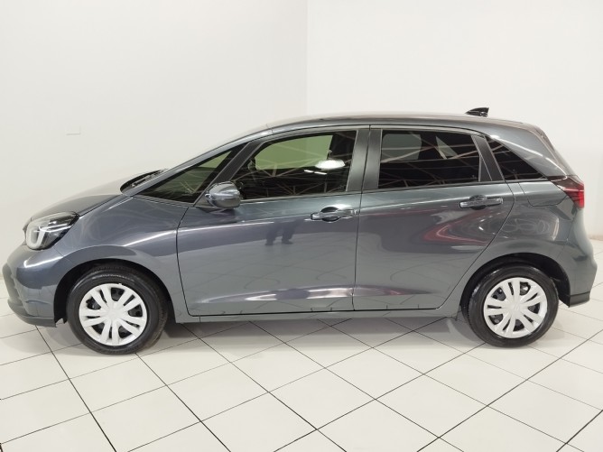2025 Honda FIT 1.5 Comfort CVT - Image 3