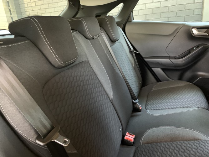 2025 Ford Puma 1.0L Titanium 7AT - Image 6