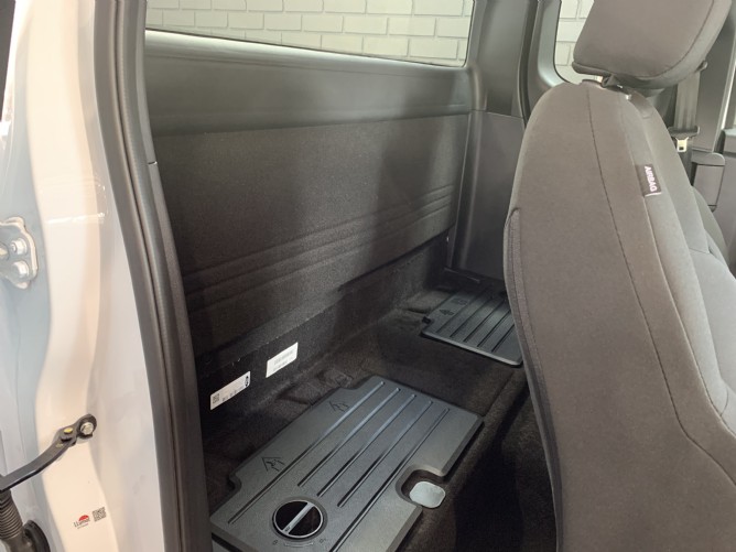 2025 Ford Ranger 2.0D XL Super Cab HR 4X2 6AT - Image 6