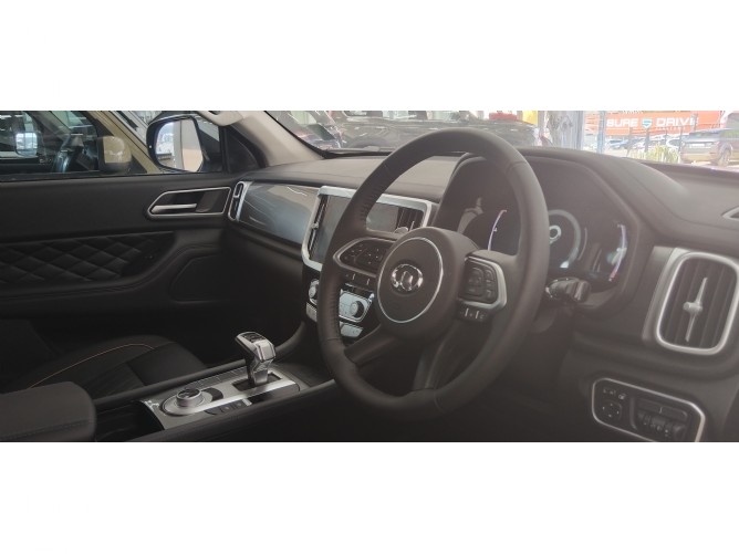 2024 GWM P Series 2.0TD PV LT 4X4 Auto Double Cab - Image 4