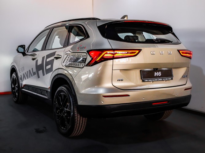 2025 Haval H6 1.5T Hybrid Luxury DHT - Image 3