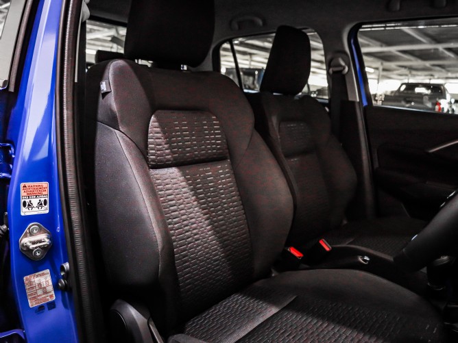 2025 Suzuki Swift 1.2 GLX - Image 7