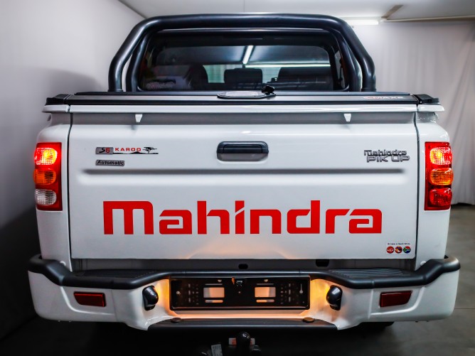 2025 Mahindra Pik Up 2.2 mHawk S6 Karoo 4x4 Auto Double Cab - Image 4