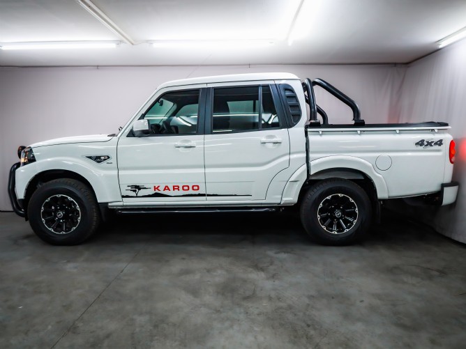 2025 Mahindra Pik Up 2.2 mHawk S6 Karoo 4x4 Auto Double Cab - Image 2