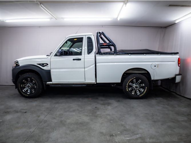 2025 Mahindra Pik Up 2.2 mHawk SC 4x2 S4 - Image 2