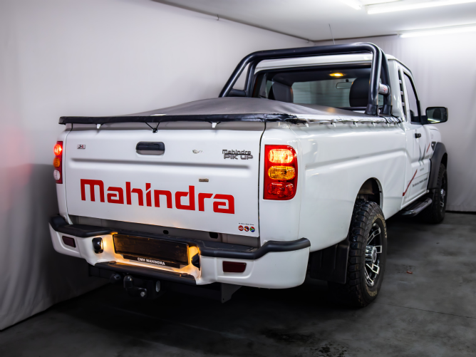 2025 Mahindra Pik Up 2.2 mHawk SC 4x2 S4 - Image 3