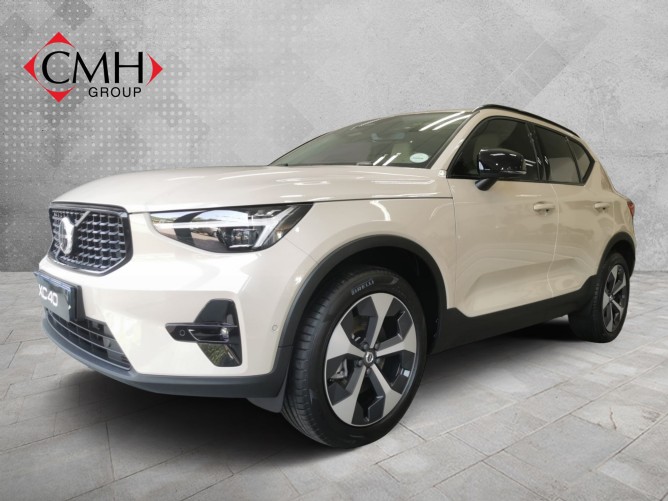 2025 Volvo XC40 B4 Geartronic Plus Dark (Mild Hybrid) - Image 3