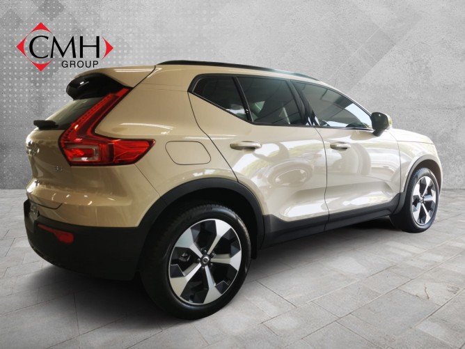 2025 Volvo XC40 B4 Geartronic Plus Dark (Mild Hybrid) - Image 7
