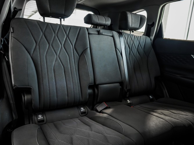 2025 Chery Tiggo 8 1.5T CSH Apex DHT (PHEV) - Image 7