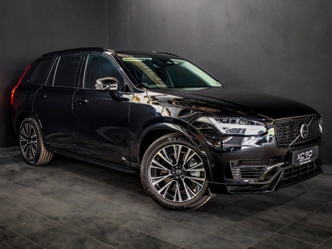 2025 Volvo XC90 Recharge Twin Engine AWD Plus Bright - Image 5