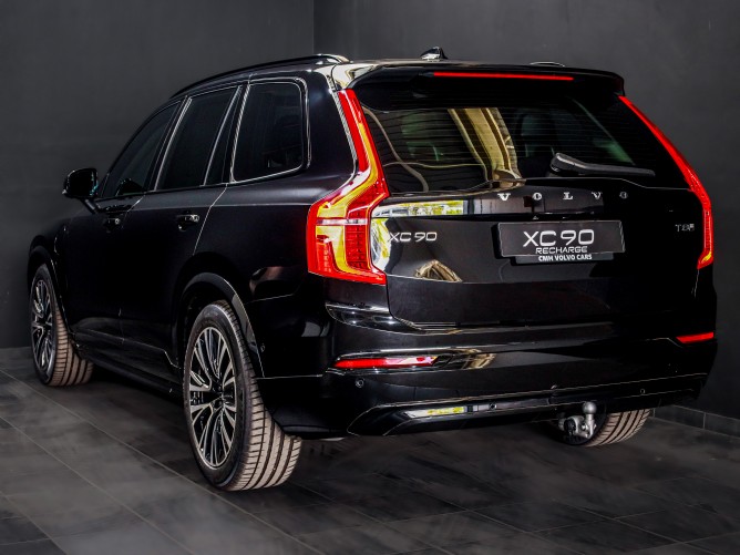 2025 Volvo XC90 Recharge Twin Engine AWD Plus Bright - Image 3