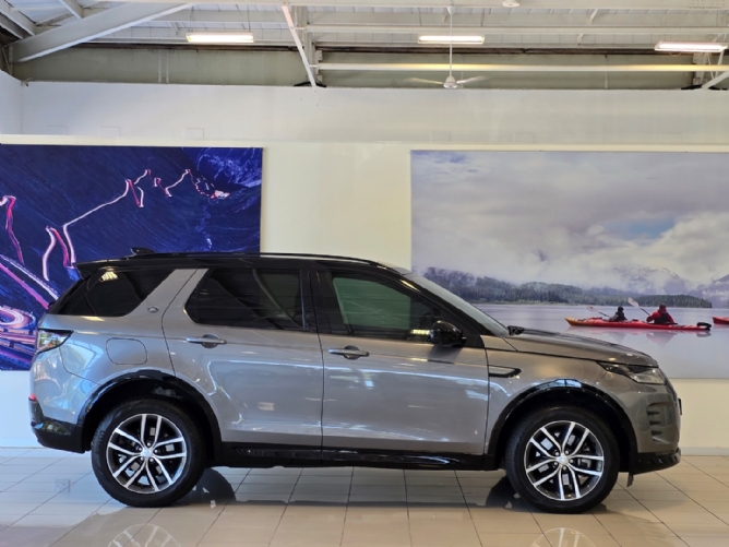 2025 Land Rover Discovery Sport 2.0D SE R-Dynamic (D200) - Image 7