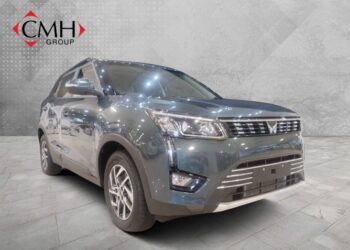 2025 Mahindra XUV300 W8 Petrol